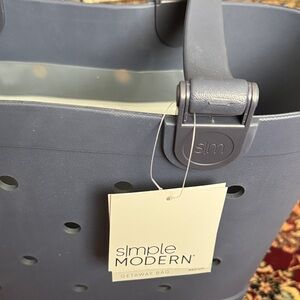 Simple Modern Navy Tote Bag
